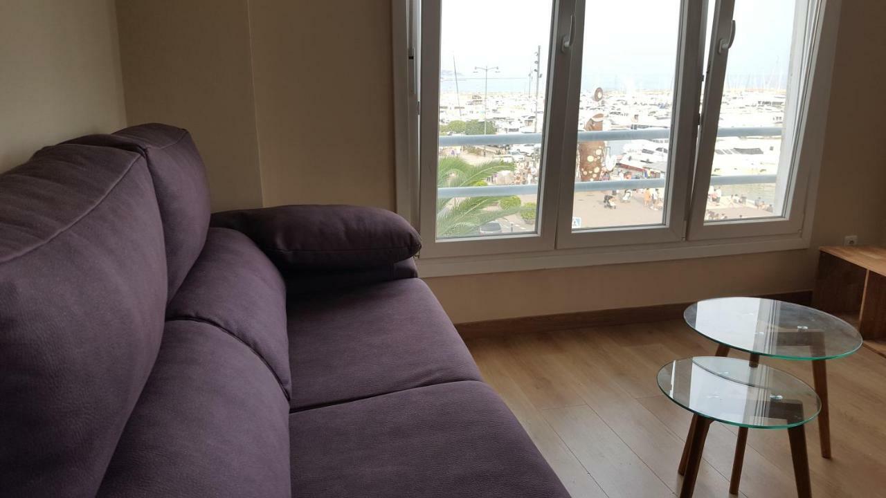 Apartament Marina Port Камбрильс Экстерьер фото